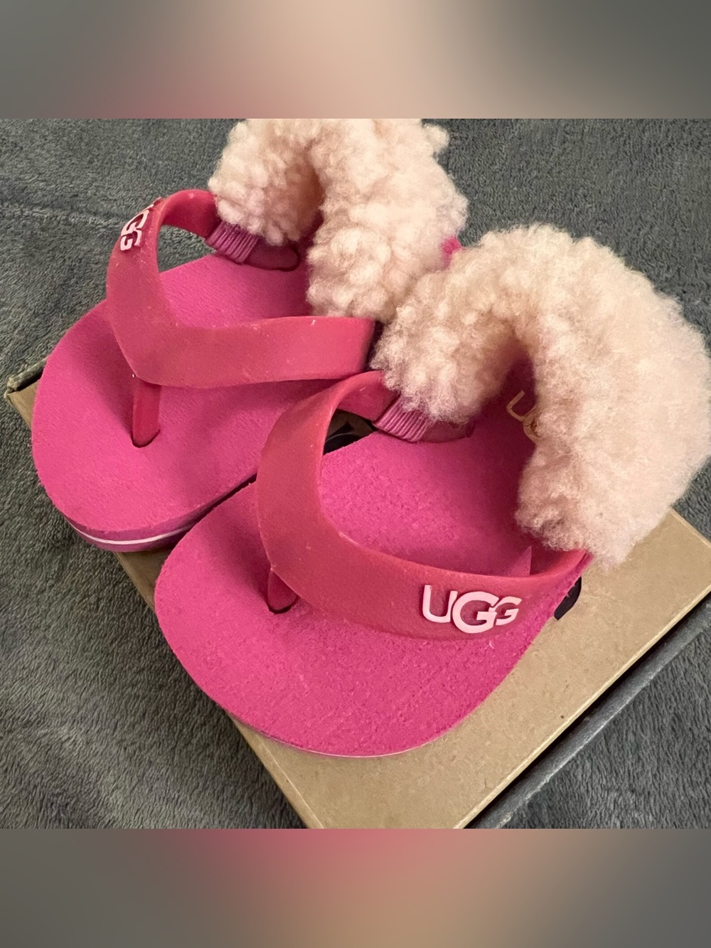 Ugg Australia Yia Yia Sheepskin Back Infant Sandals Size 2/3 Small 6-12 Months